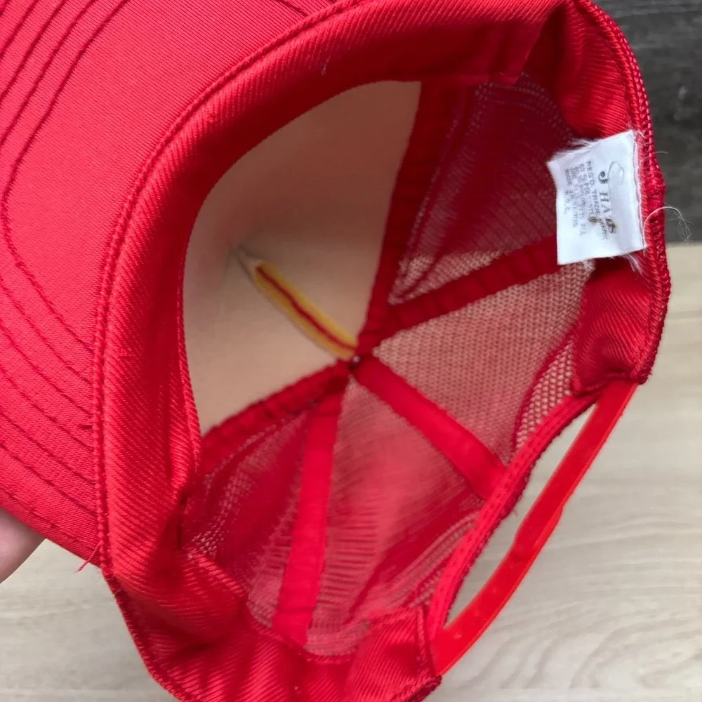 Jhats vintage trucker